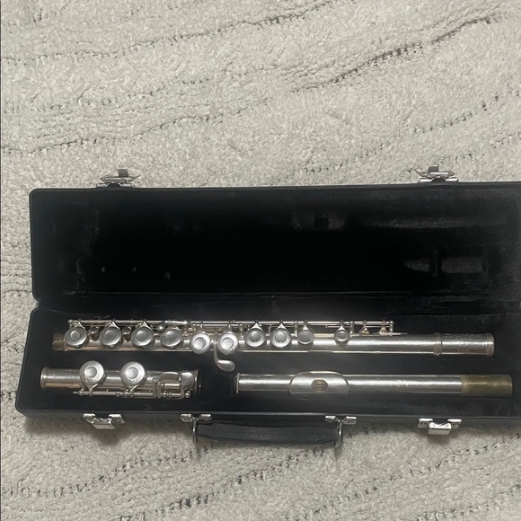 Silver Flute with Black Case - Picture 6 of 8
